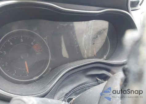 2019 Jeep Cherokee Latitude Plus 4X4 from USA, damaged, VIN 1C4PJMLB9KD271702